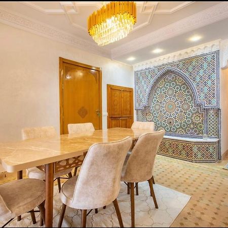 Luxury Appartement Gueliz Center マラケシュ エクステリア 写真