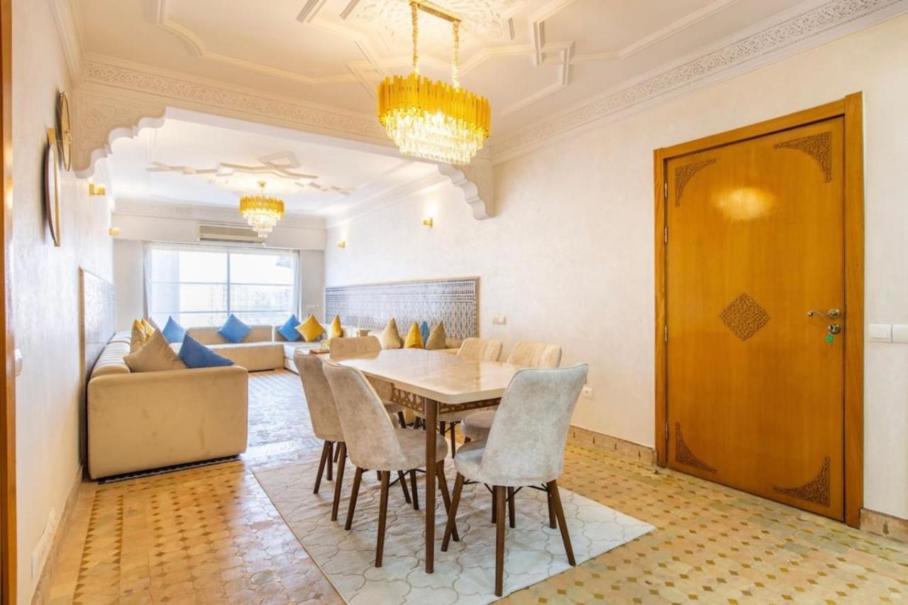 Luxury Appartement Gueliz Center マラケシュ エクステリア 写真