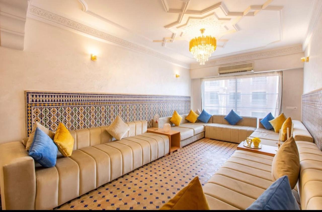 Luxury Appartement Gueliz Center マラケシュ エクステリア 写真