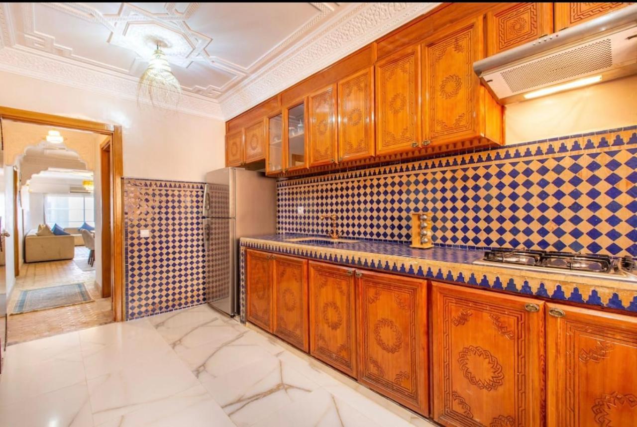 Luxury Appartement Gueliz Center マラケシュ エクステリア 写真